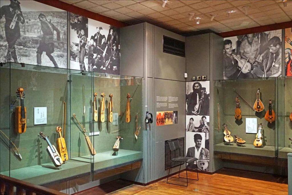 Le Musée des Instruments de Musique Populaire Grecque